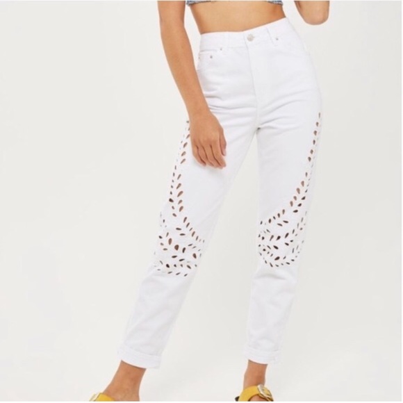 🌟SALE🌟TOPSHOP Cutout White Mom Jeans - Picture 2 of 6